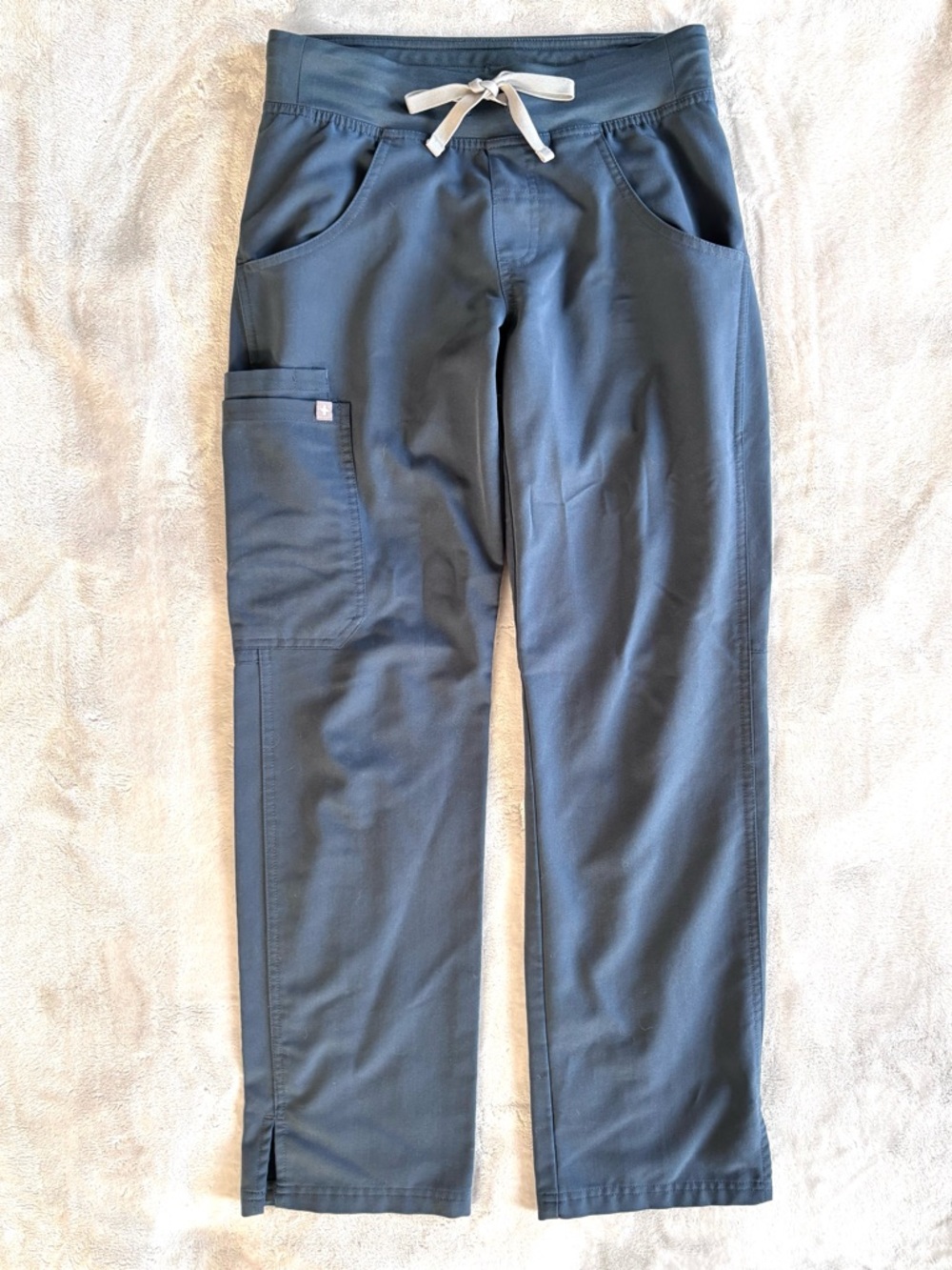 Figs Women’s Kade Cargo Scrub Pants, Dark Harbor, Size XXS Petite